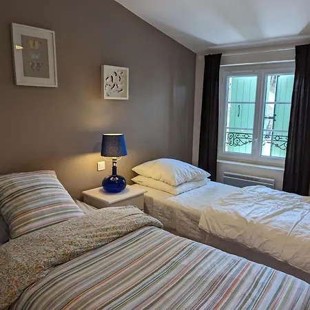 Charmante Maison En Pierre Avec Jardin Clos, Animaux Acceptes - Fr-1-653-91 Landhuis